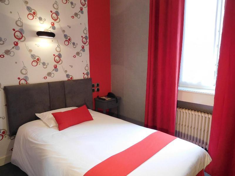 Contact Hotel Limoges - Hotel Des Deux Moulins Exteriör bild