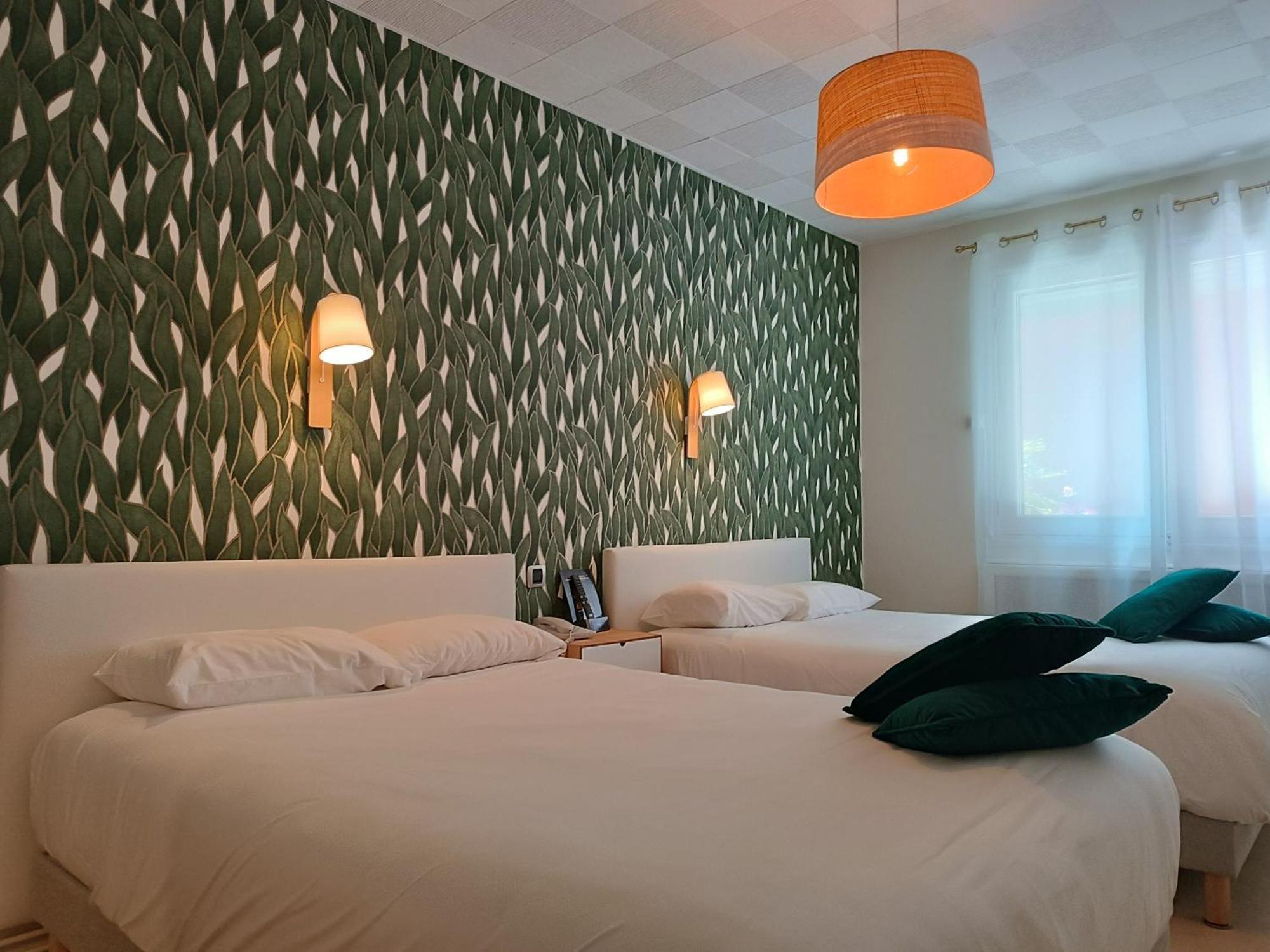 Contact Hotel Limoges - Hotel Des Deux Moulins Exteriör bild