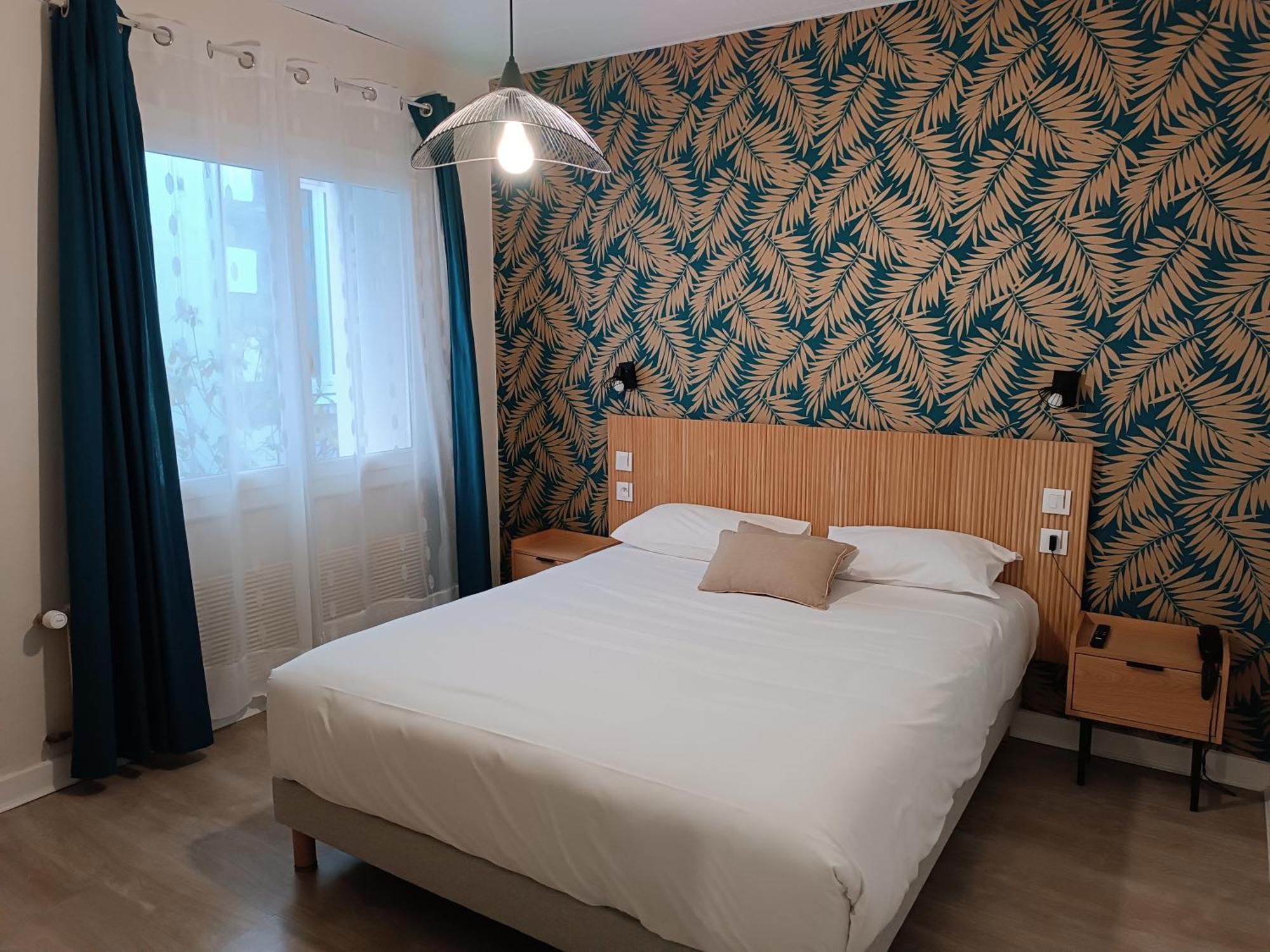 Contact Hotel Limoges - Hotel Des Deux Moulins Exteriör bild